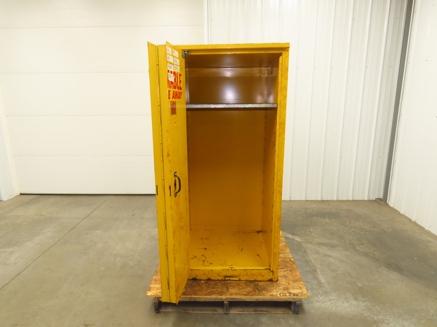 Eagle Flammable Liquid Safety Cabinet Yellow Bi Fold Door 60 Gal Self Closing
