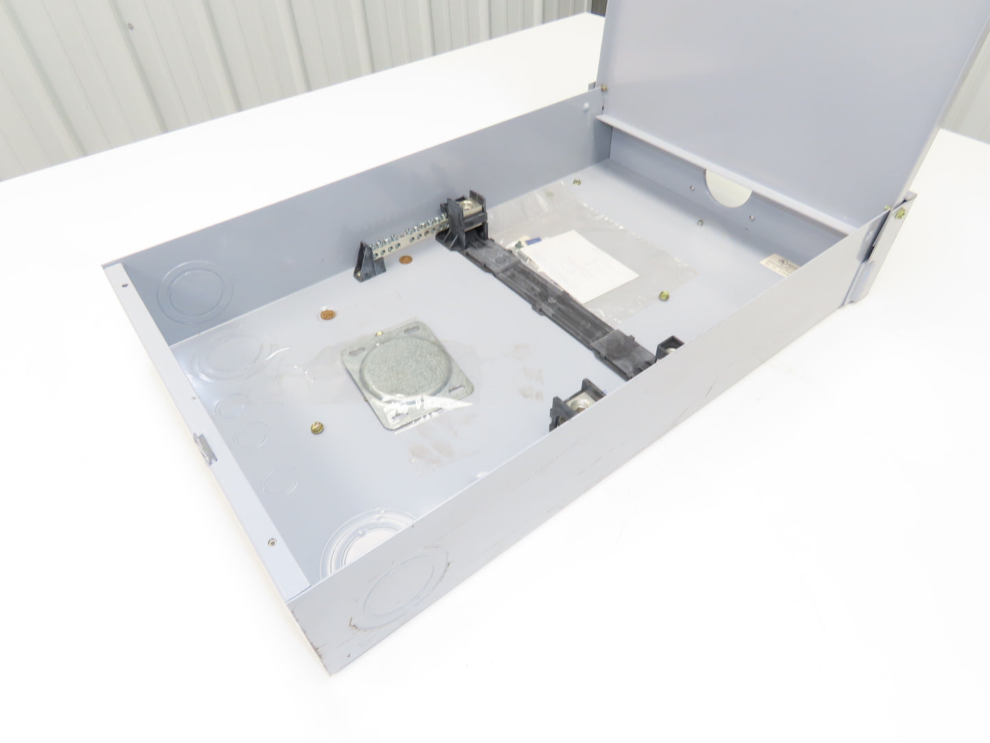 Challenger SLB20 Breaker Load Center Enclosure 200A 120/240V 1PH 3R Rainproof