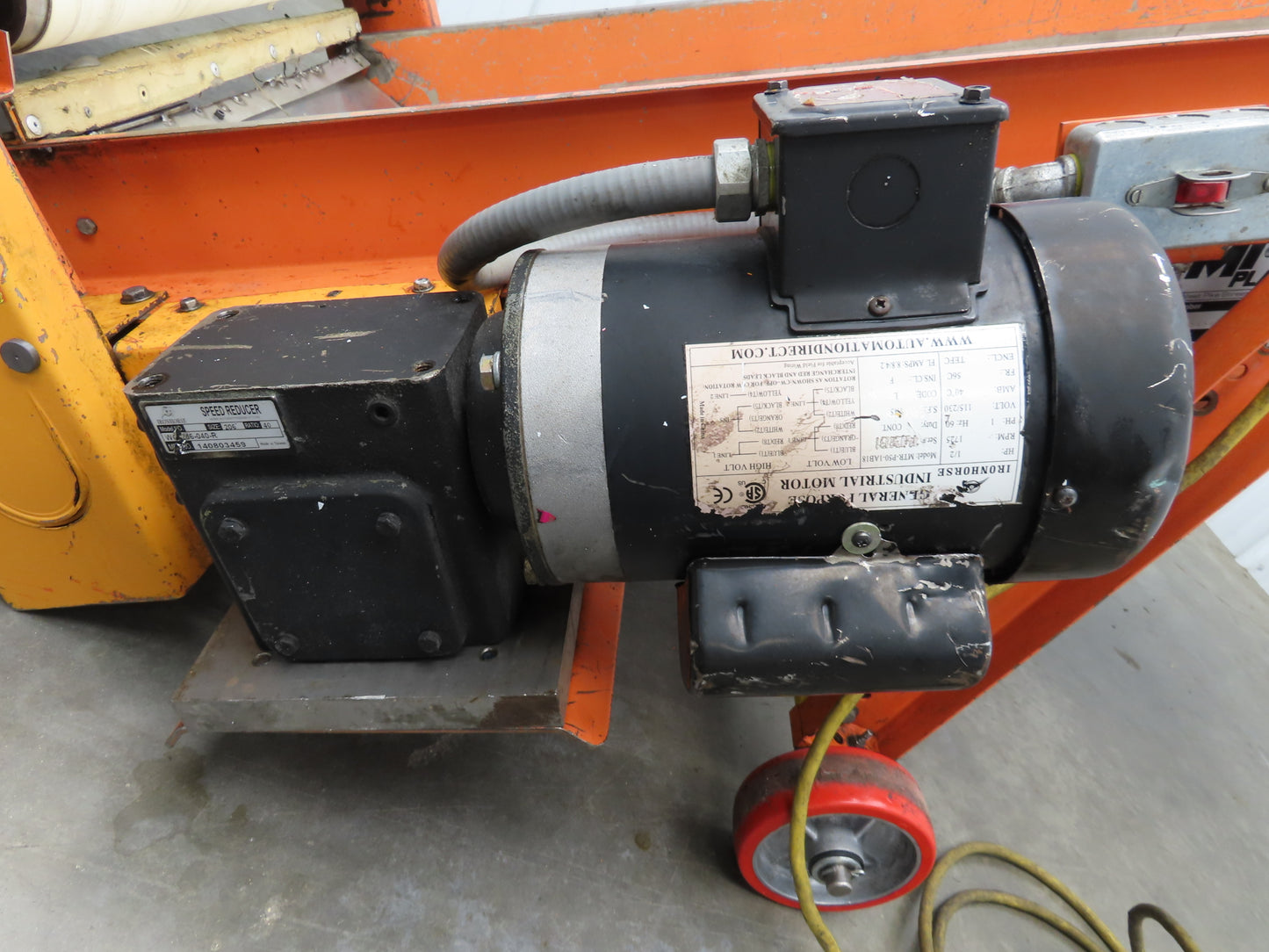 EMI Plastics CAR-24 Adjustable Flat to Incline Belt Conveyor 115V 1PH 40FPM
