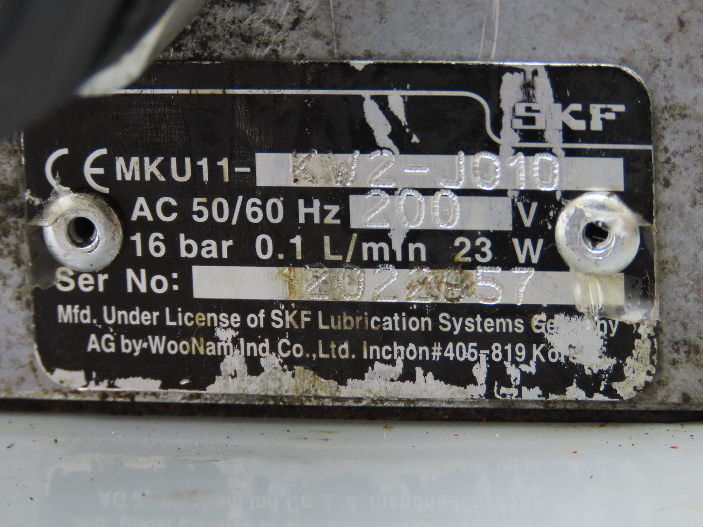 SKF MKU12-BW6-OI18+PSI Lubrication Pump Machine Oiler 6.7L Tank 0.1 L/Min 200V