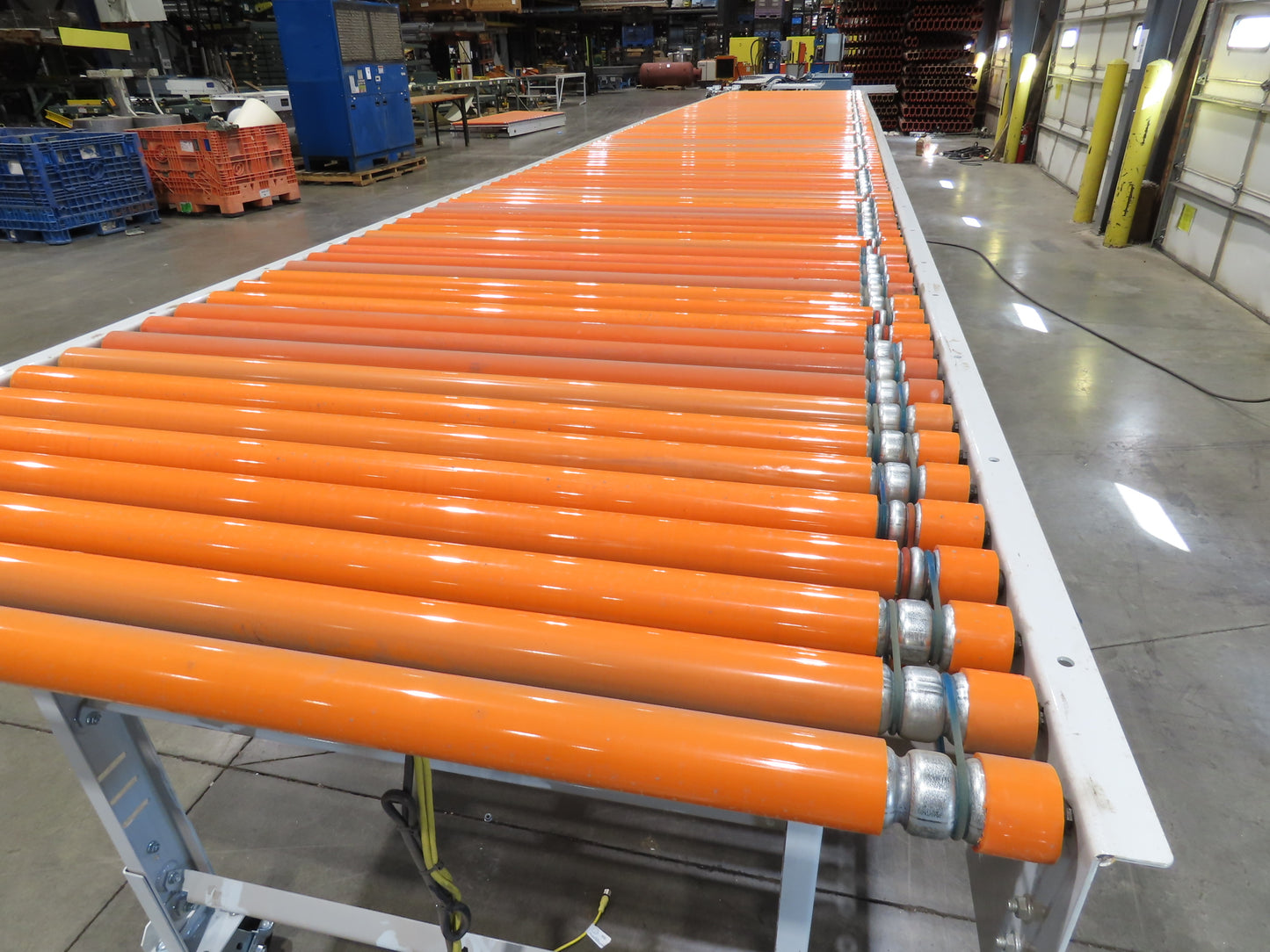 Roach 48"x 26' 9" Portable Roller Conveyor 115V Adj Speed O-Ring Belt Drive 44"H