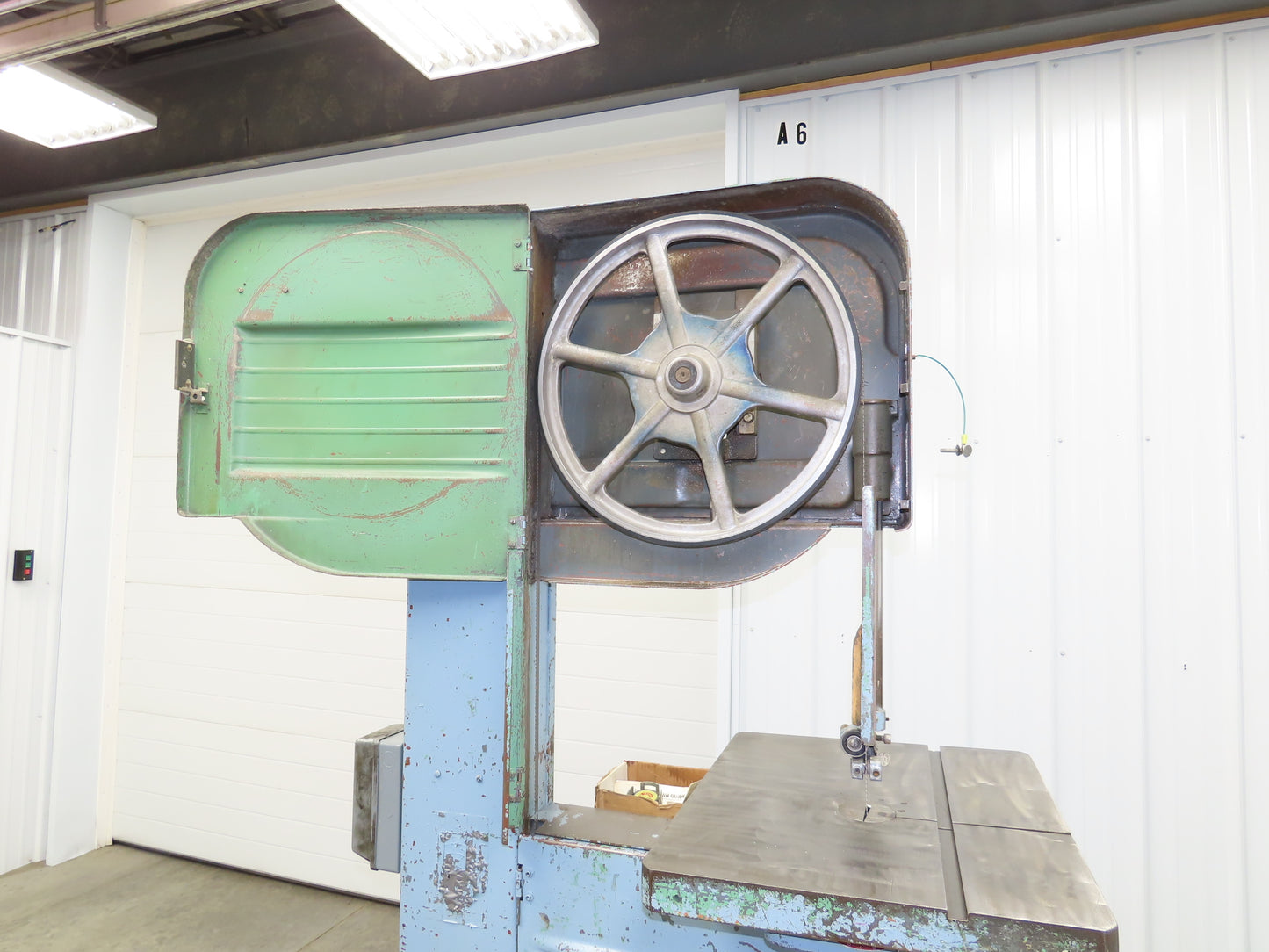 Delta Rockwell 28-350 Vertical Bandsaw 20" Wheel 1Hp 230/460V 3Ph Metal Wood