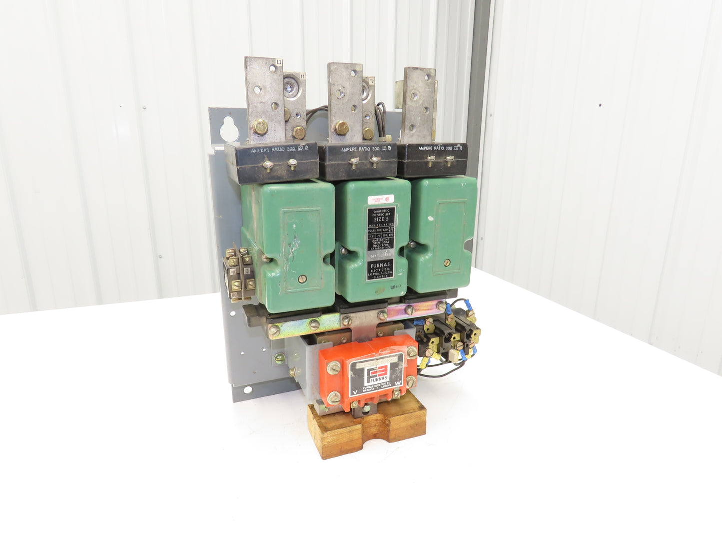 Furnas 14KF32AX49 Size 5 Motor Starter Contactor 200Hp 600V 3PH 120V Coil