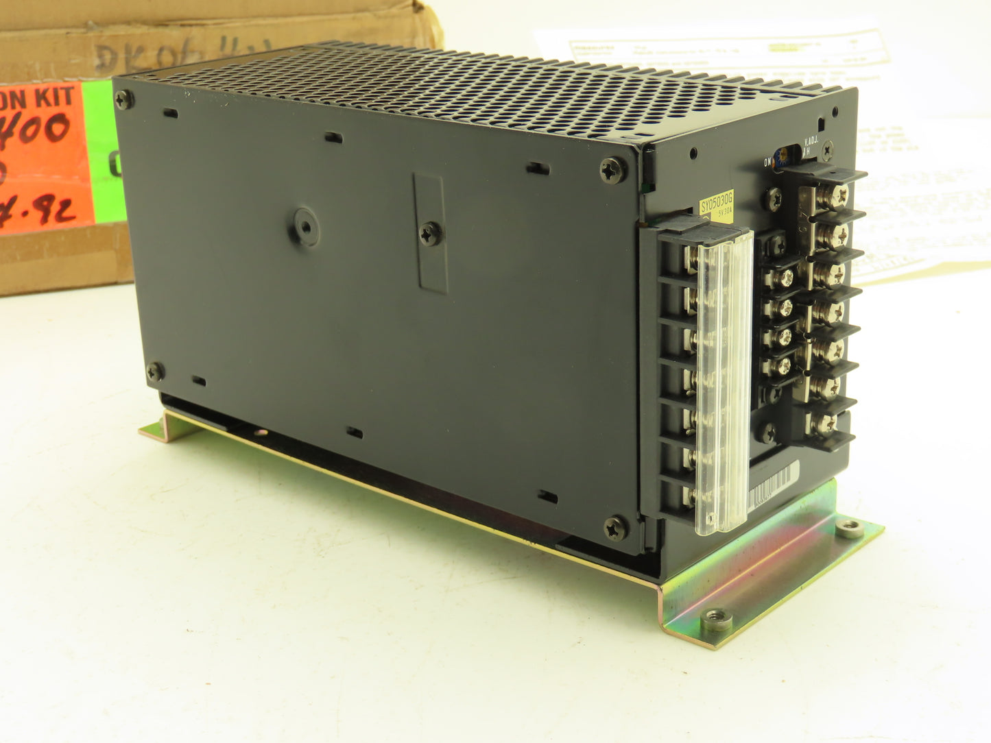 Shindengen Electric SY05030G DC Power Supply 100-240 VAC Input 5 VDC 30A Output