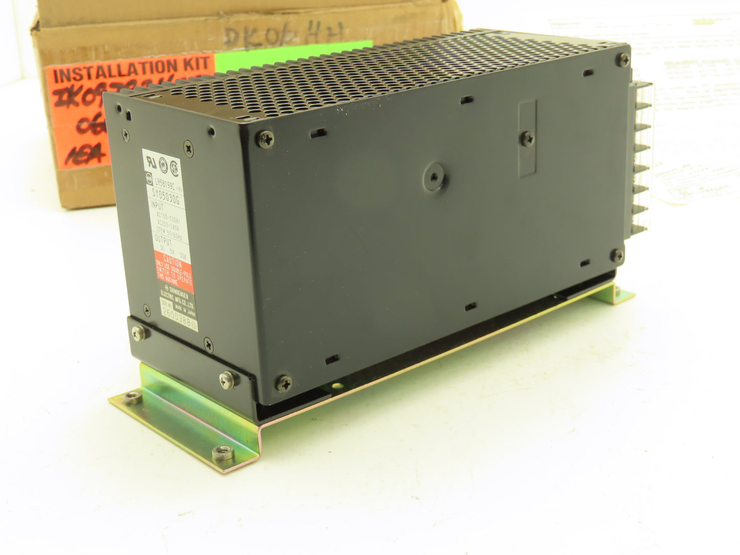 Shindengen Electric SY05030G DC Power Supply 100-240 VAC Input 5 VDC 30A Output