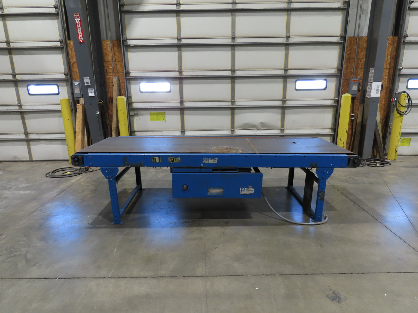 Versa 42"x 10' Slider Bed Conveyor 33.5" Belt 230/460V Center Drive 60 FPM