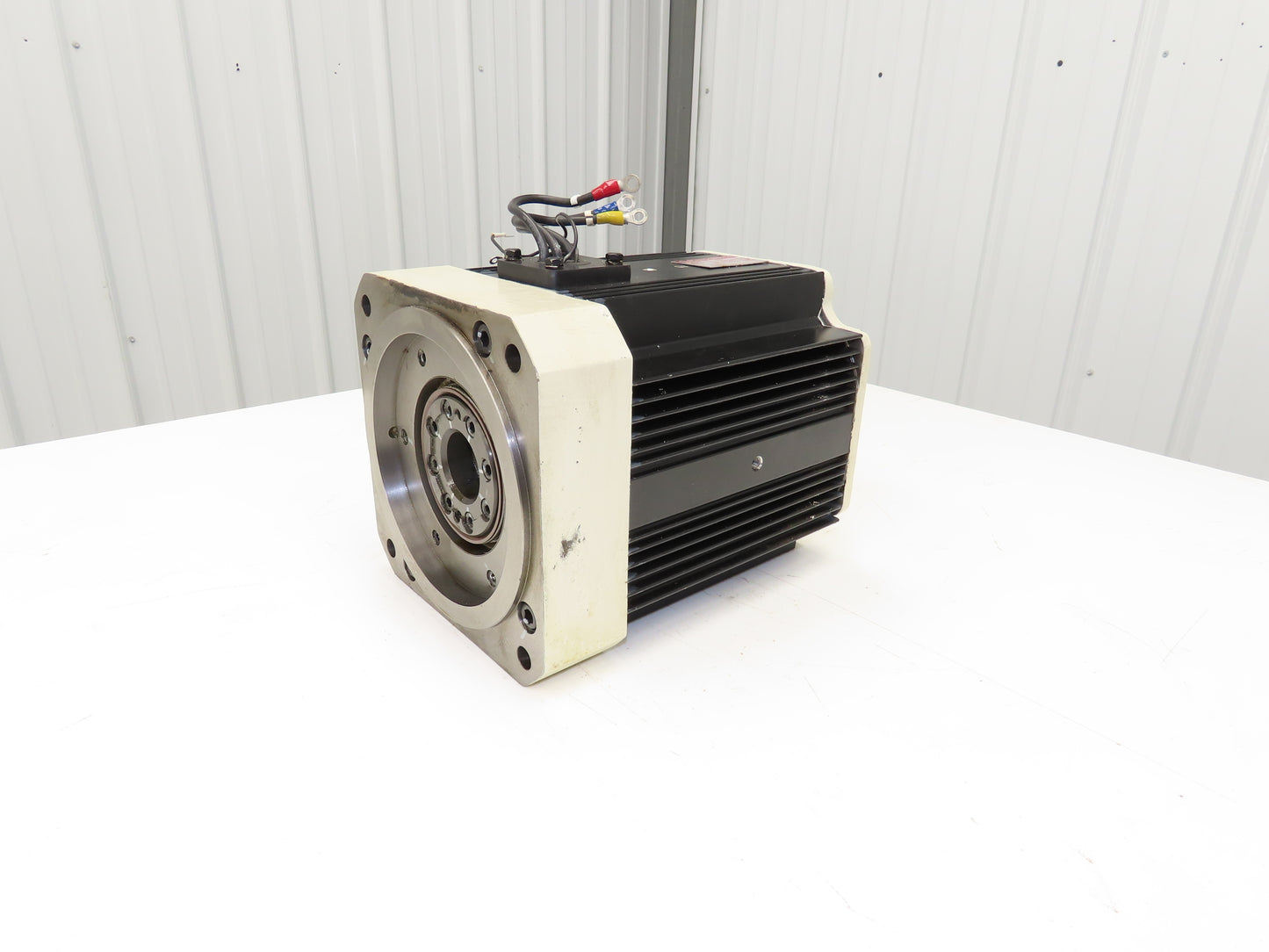 Sumitomo SD40E-MD AC Servo Motor 17kw 200V 2000 RPM Spline Shaft