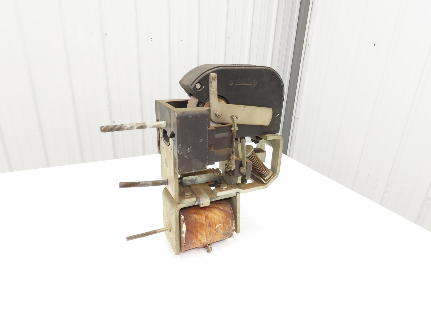 Westinghouse M-501 DC Contactor 300 Amp 600VDC Normally Closed 1745838 Coil