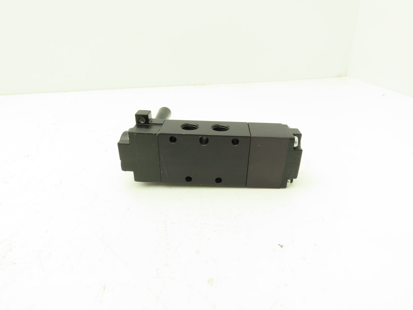 Parker 521811000 Manual Directional Air Control Valve 3-Pos Lever 1/4"npt 150psi