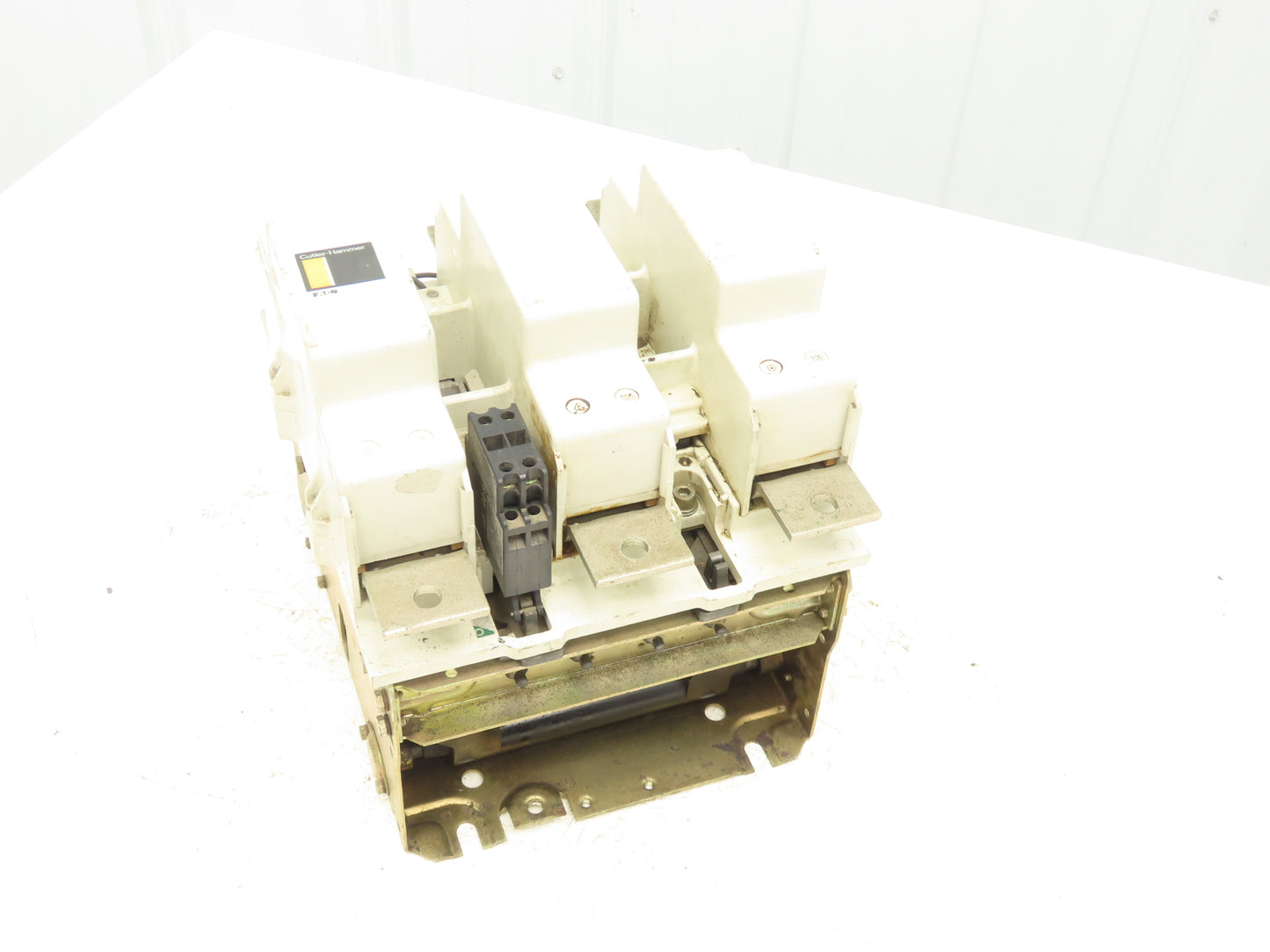 Cutler Hammer 10 5822C Motor Starter Contactor Size 6 Rated 540A/3PH