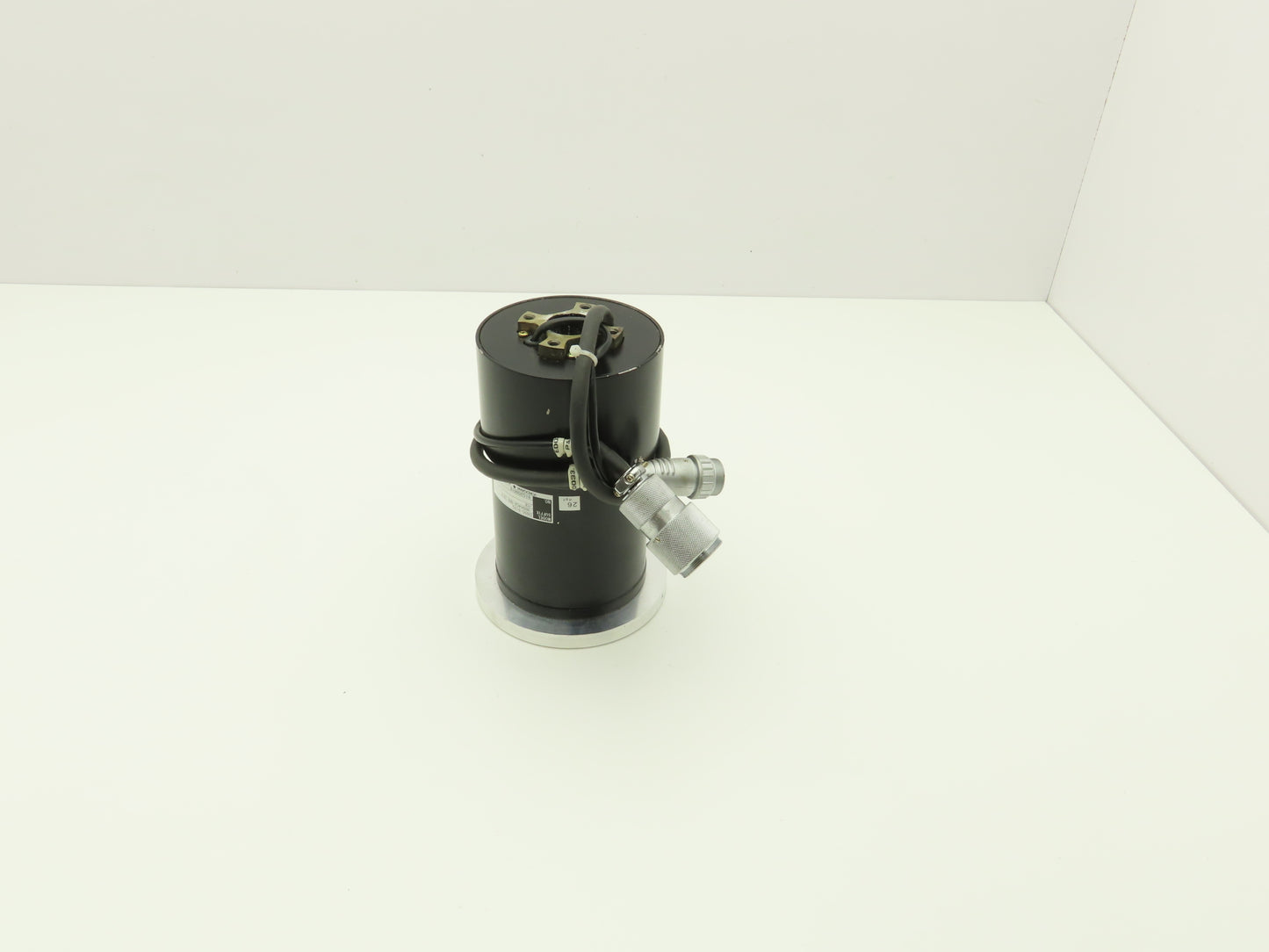 Yokogawa DB5C-015G-2B9A4G2-005-7273 Servo Actuator Motor 5" Flange