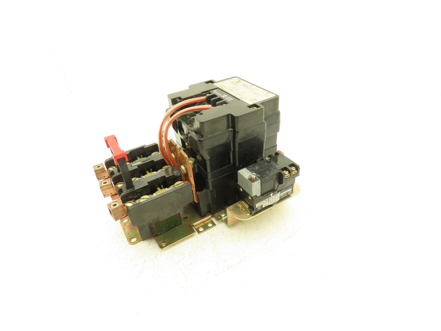 Square D 8536 SE01S Motor Starter Contactor NEMA Size 3 600V 50Hp 120V Coil