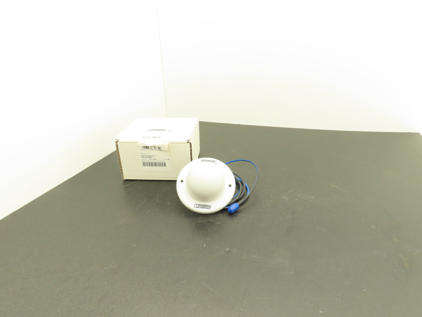 Phoenix Contact RAD-ISM-2400-ANT-VAN-3-0-RSMA Omnidirectional Antenna 2.4 GHz
