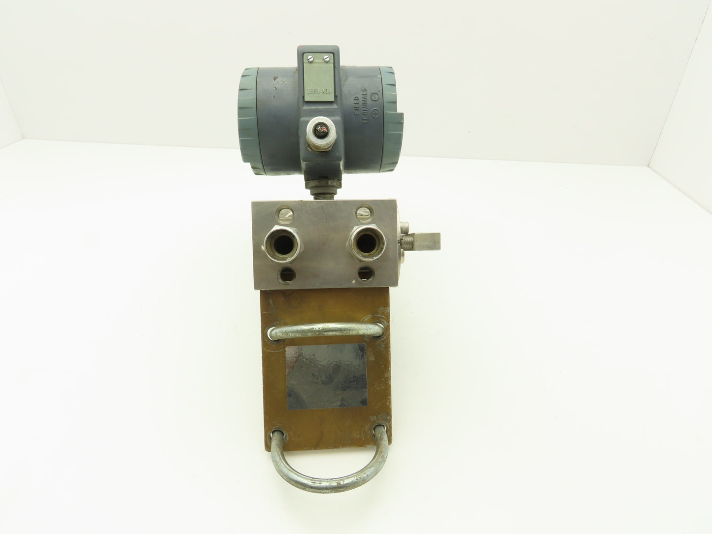 Foxboro 823DP-I3S1NM2-Y Pressure Transmitter 0-140"H2O 12.5-65vdc 3000psi