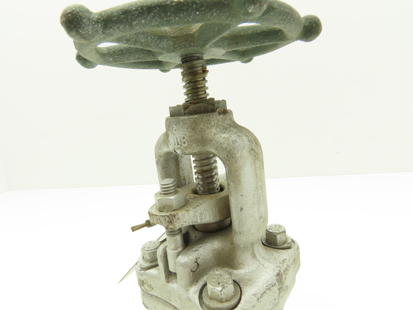 Edward 1049Y Right Angle Stop Valve 1" Socket Weld 3600 CWP 1830 PSI Rising Stem