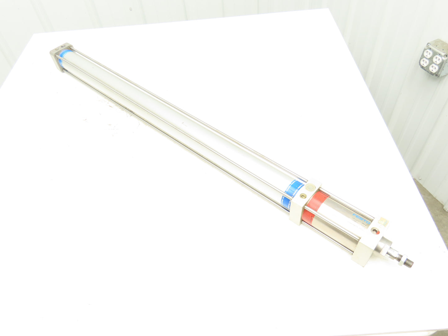 Festo DKE-63-925-PPV-A Pneumatic Air Cylinder 63mm Bore 925mm Stroke Clamping