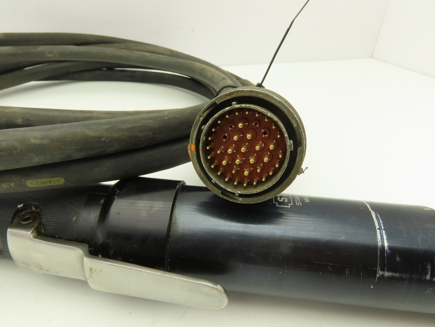 Stanley E30LSRA3XG-17 Electric Nutrunner 1/2" Drive Right Angle 56Nm 32 Ratio