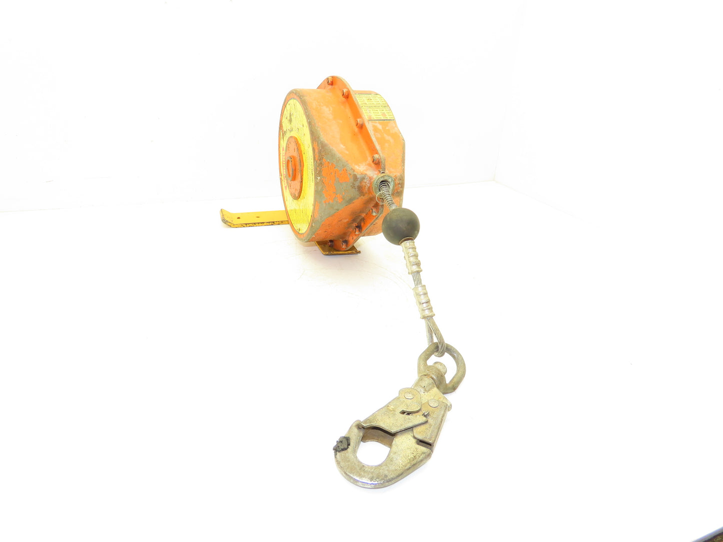 MSEC 1025 Portable Self Retractable Fall Safety Lifeline 25' With Bracket