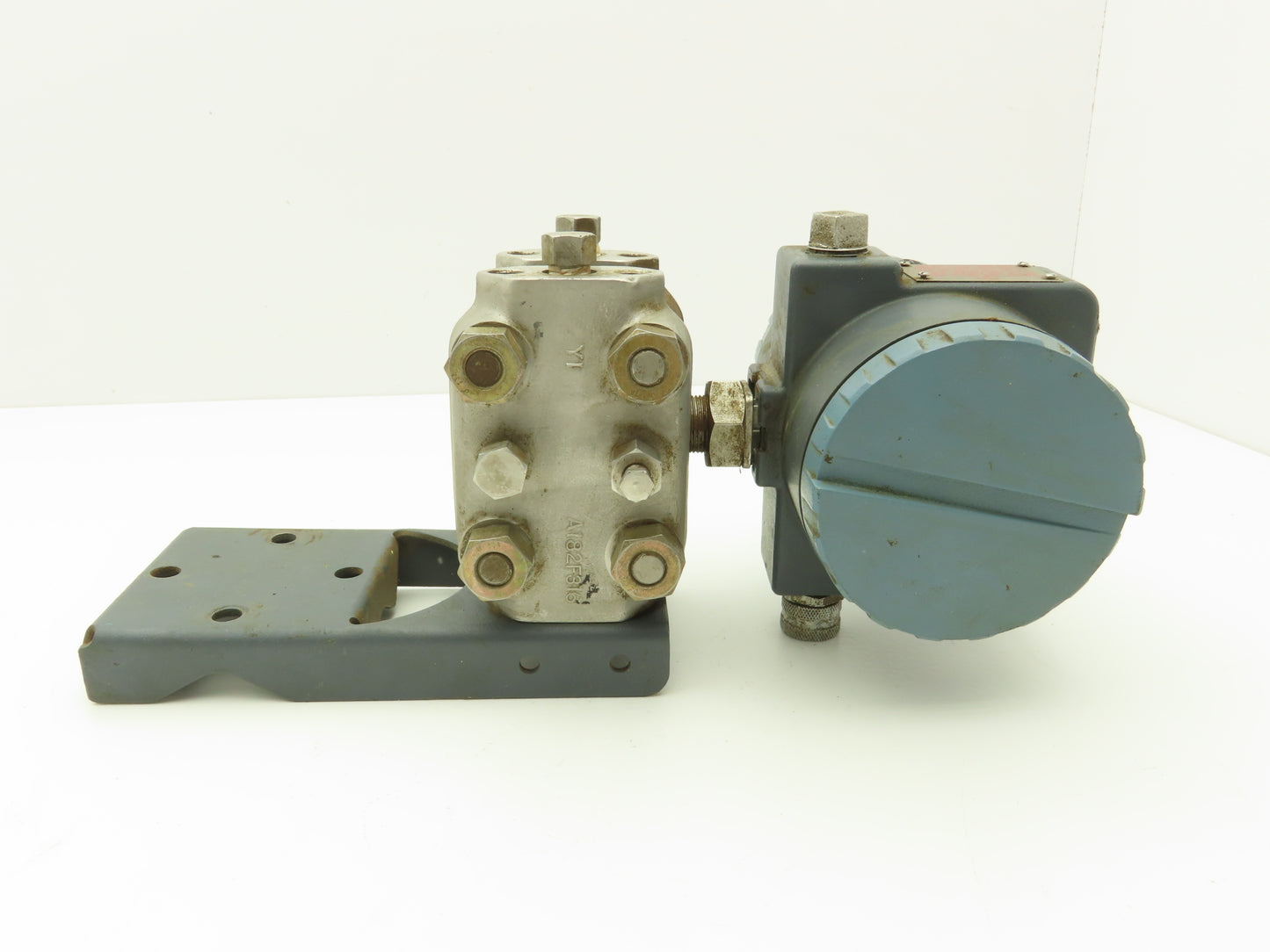 Foxboro 823DP-I3S1NM0-Y Pressure Transmitter 0-10"H2O 3000psi 12.5-65VDC
