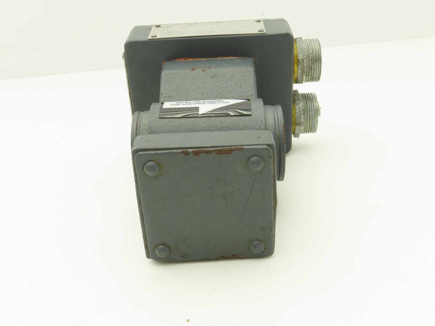 Foxboro 800HA-WCR-PJGFNA-A Magnetic Flowtube Meter 1/2" Line 740psi
