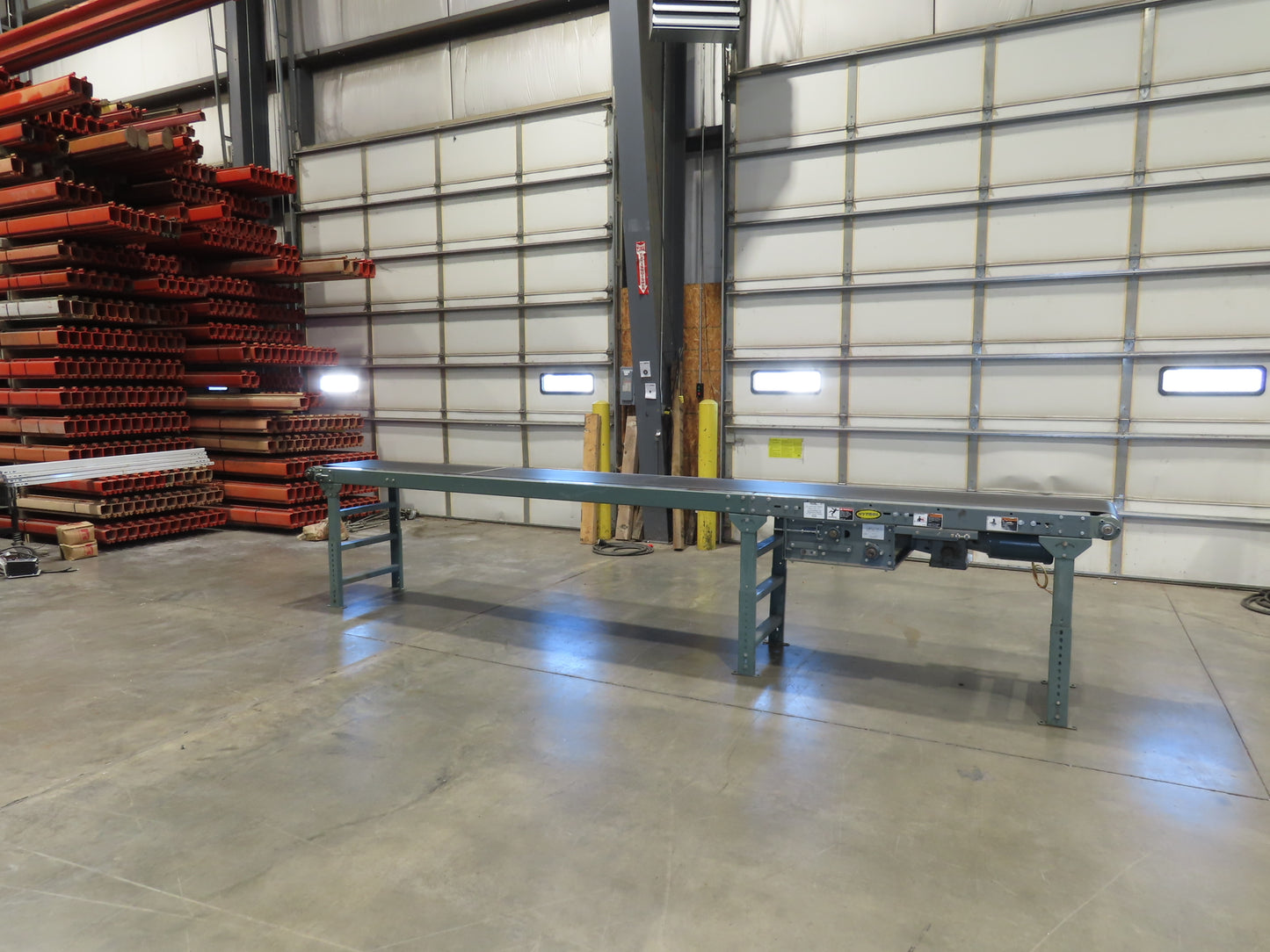 Hytrol 24"x 15' 10" Slider Bed Conveyor 18"Belt 1Hp 3PH Center Drive 150FPM