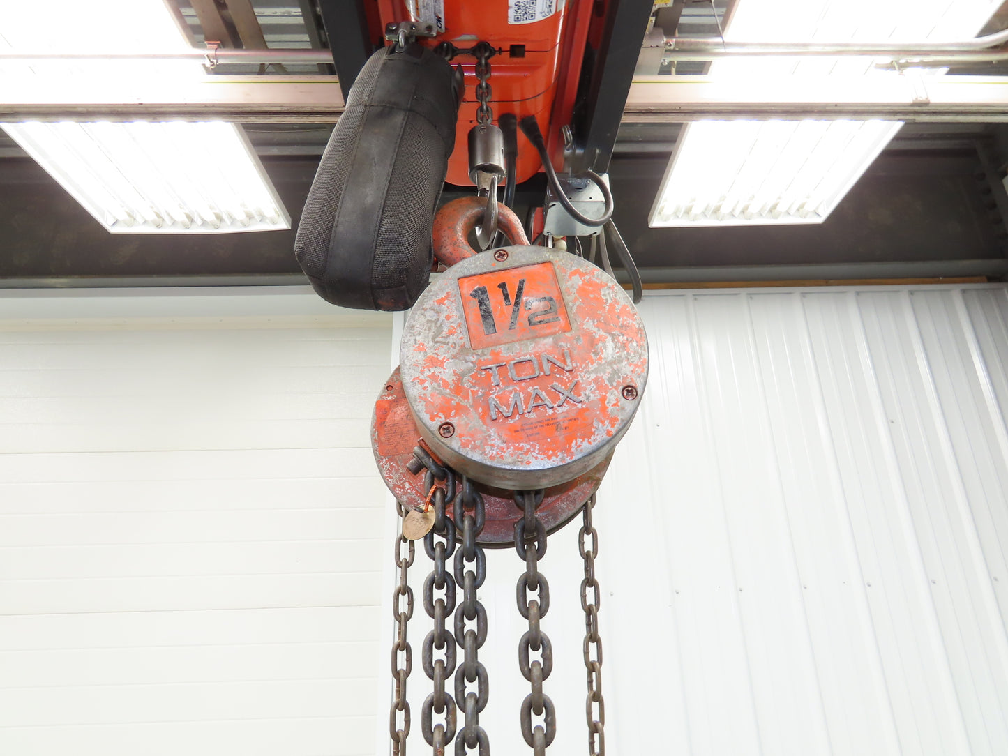 CM Cyclone 1-1/2 Ton 3000Lb Manual Chain Fall Hand Hoist 16' Lift