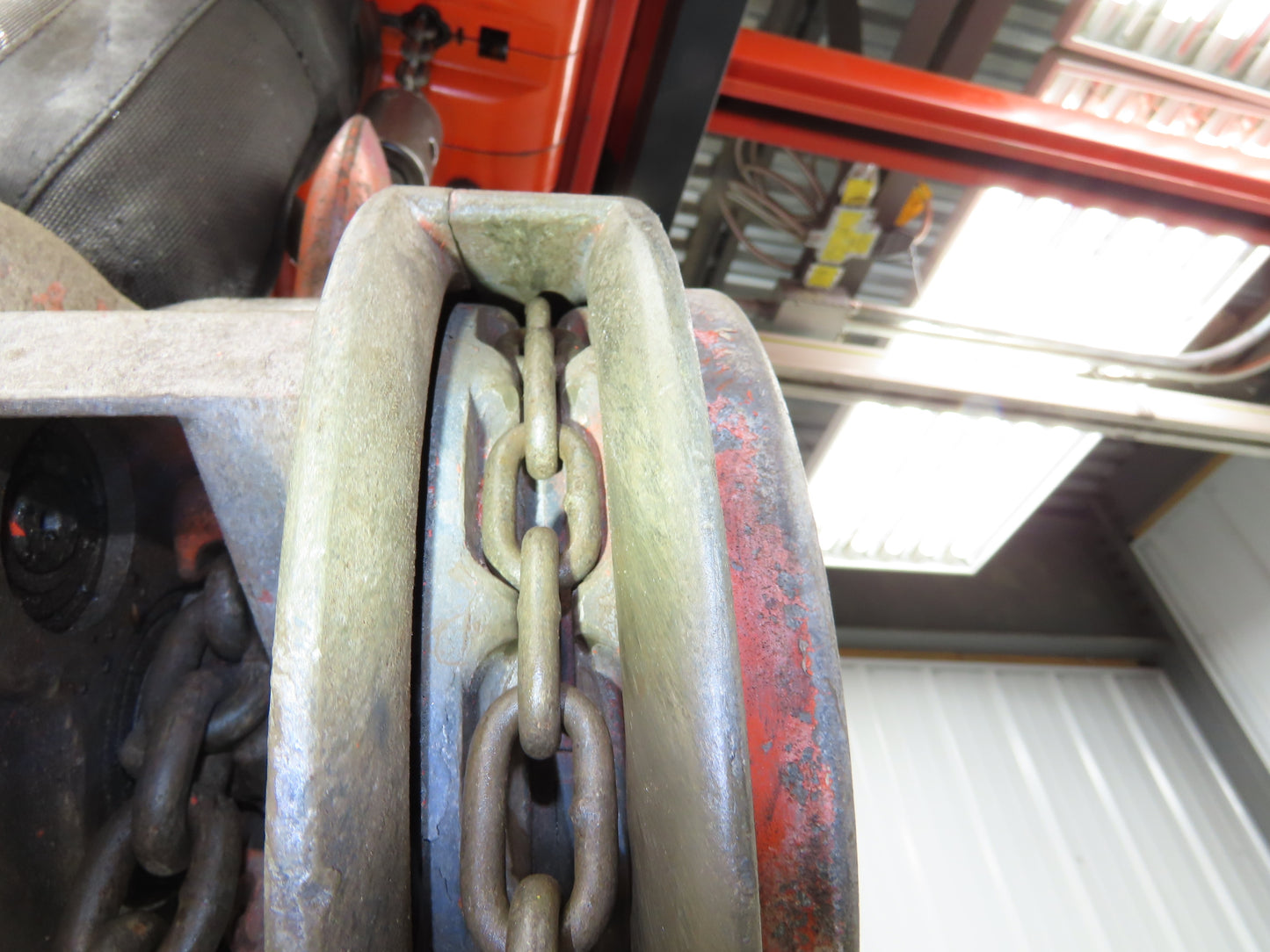 CM Cyclone Series 646 1-1/2 Ton 3000Lb Manual Chain Fall Hand Hoist 20' Lift