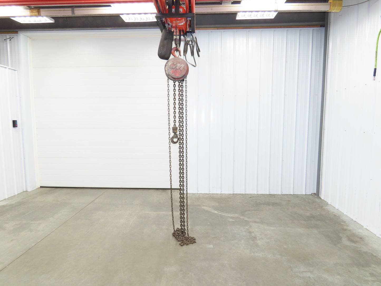 CM Cyclone Series 646 1-1/2 Ton 3000Lb Manual Chain Fall Hand Hoist 20' Lift
