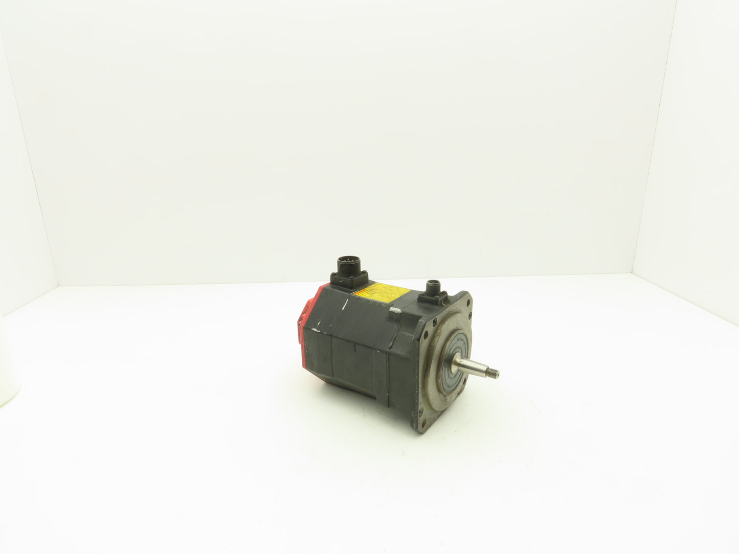Fanuc AC Servo Motor 1.4kw 3PH 4000 RPM 138V Encoder A860-2014-T301