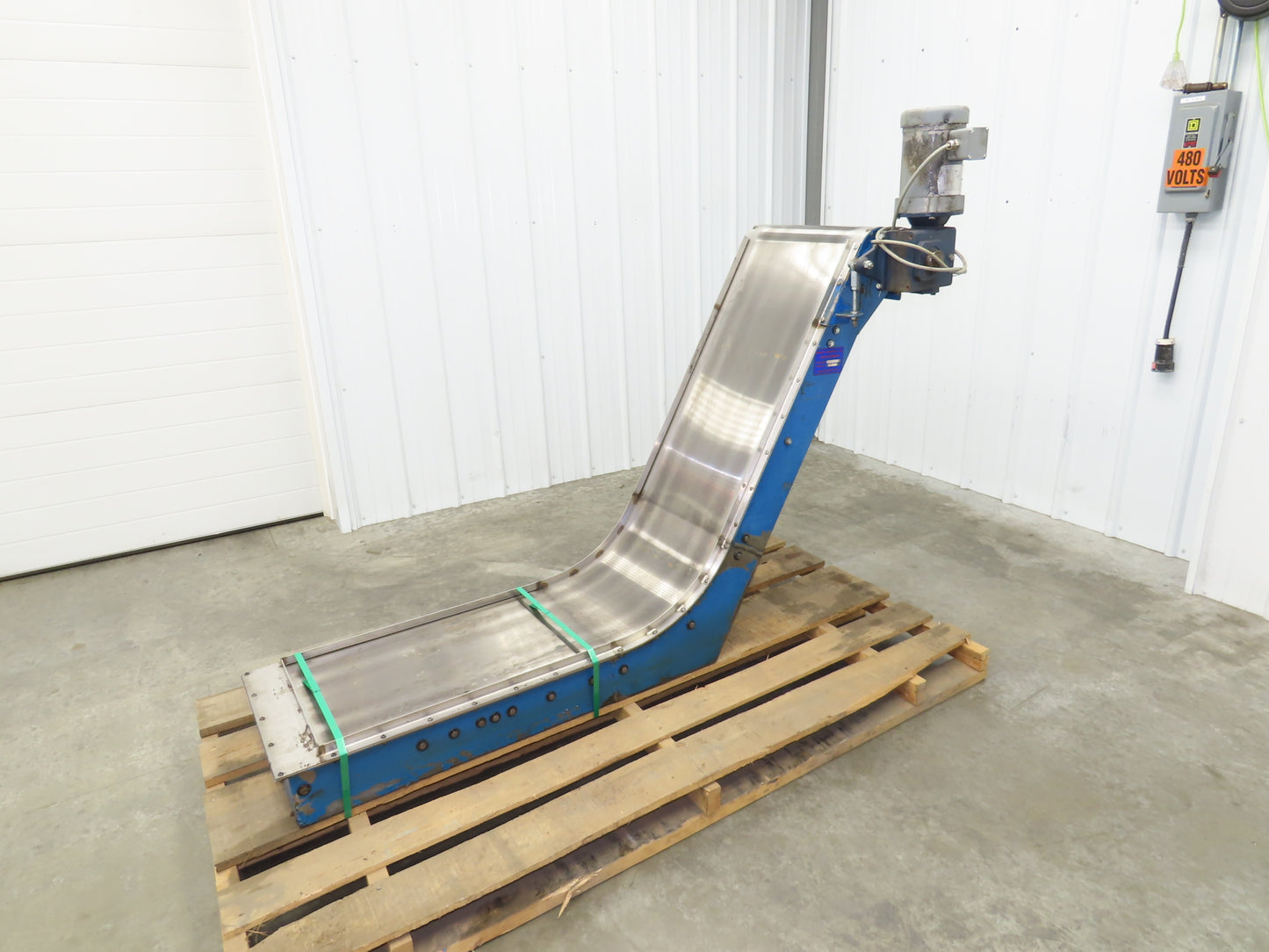 Puritan 16"W x 68"L Magnetic Belt-Free Incline Chip Conveyor .5Hp 230/460V 3PH