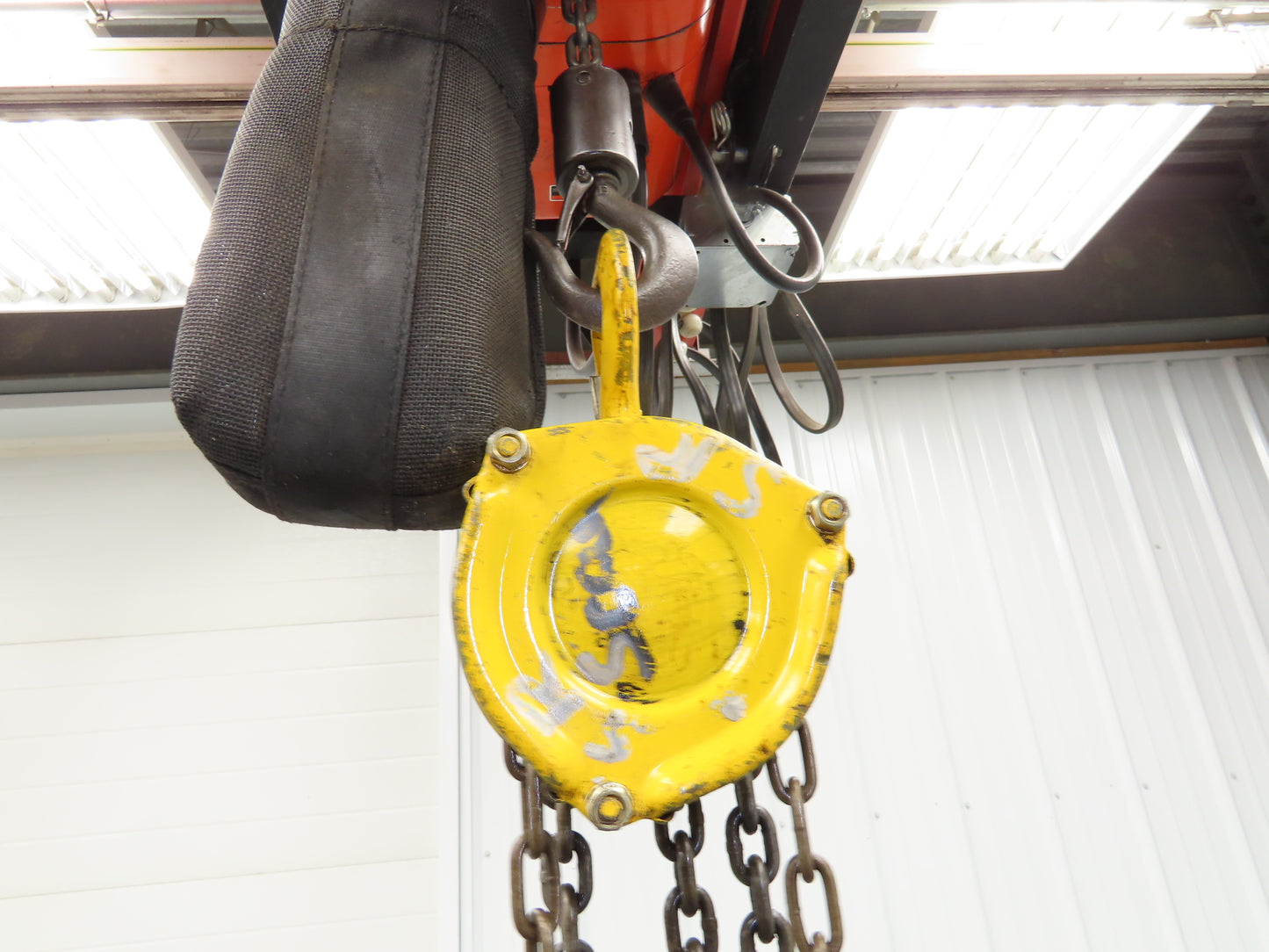Yale BS 5 1 Ton 2000Lb Manual Chain Fall Hand Hoist 10' Lift