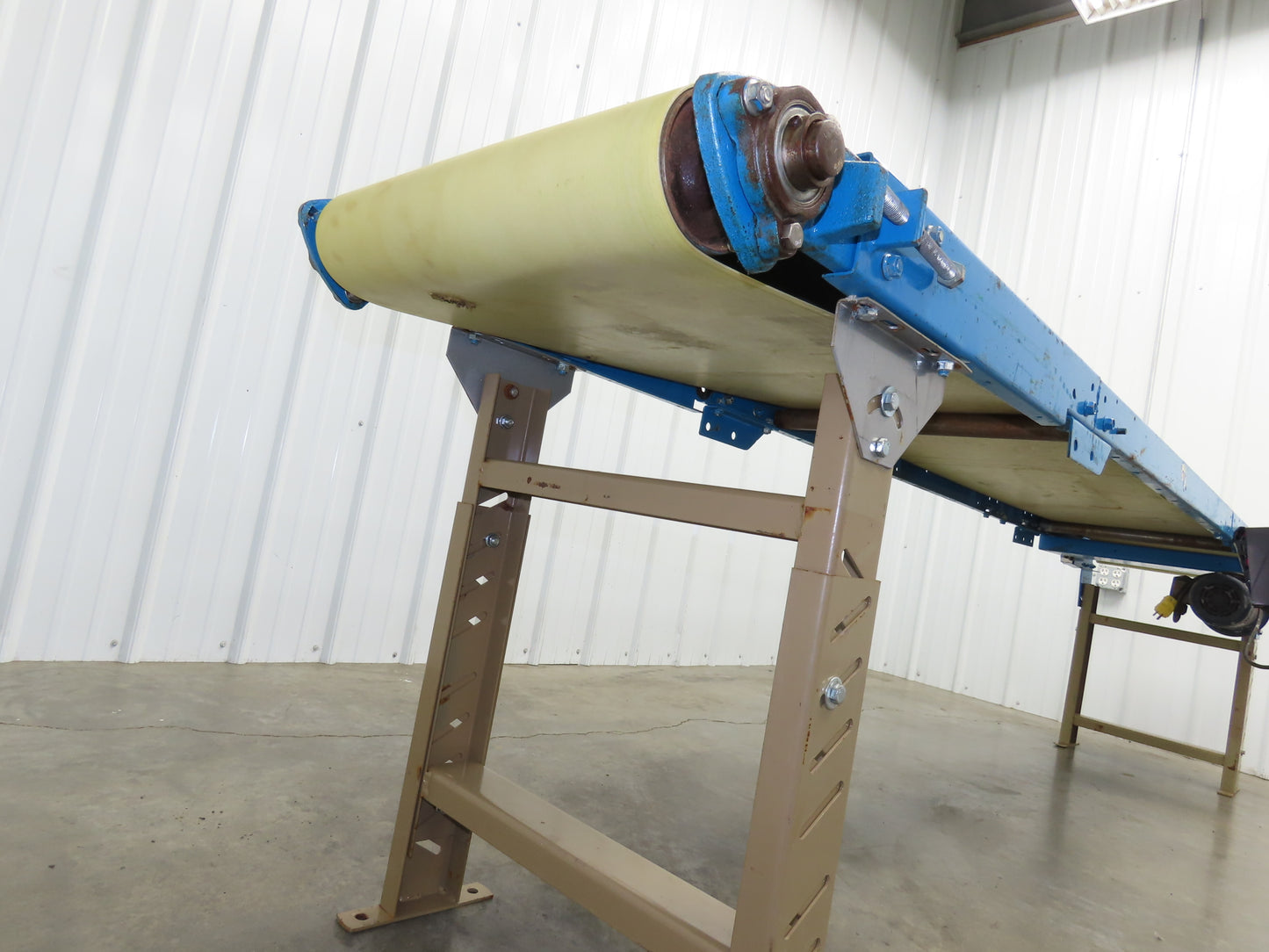 21.5"W x 10'L Slider Bed Conveyor 18"Belt 115V Variable Speed Drive 5-75FPM