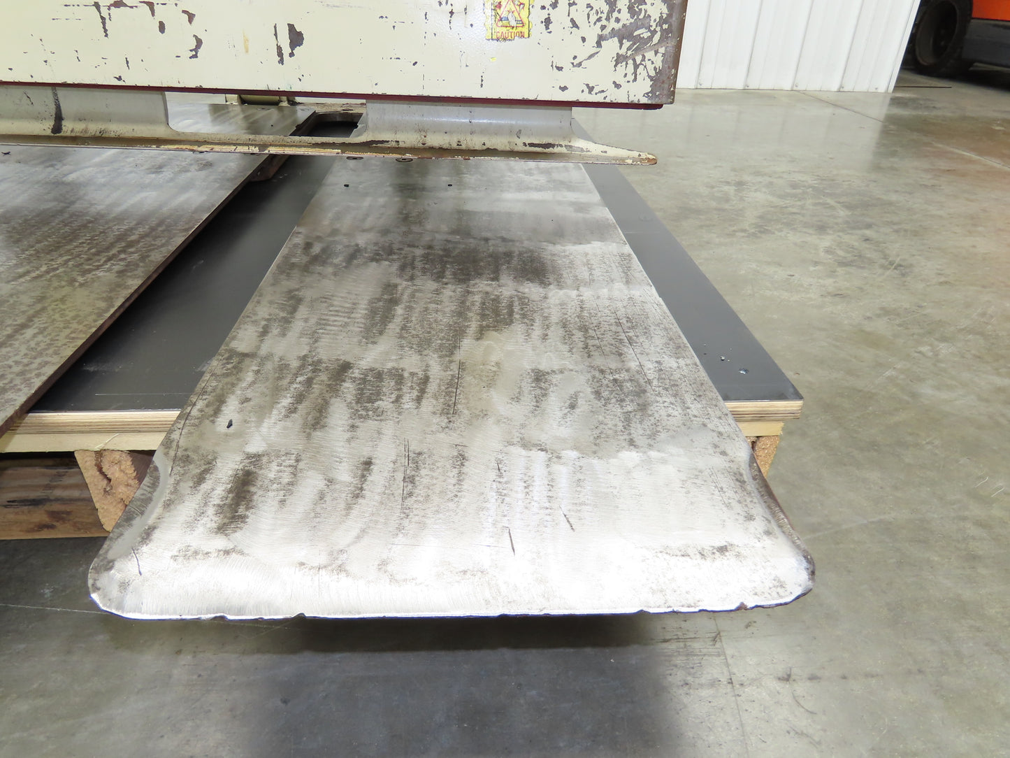 Cascade 35E-QPB-Q002 Forklift Push Pull Attachment 3500 LB Cap 48" Slip Sheet