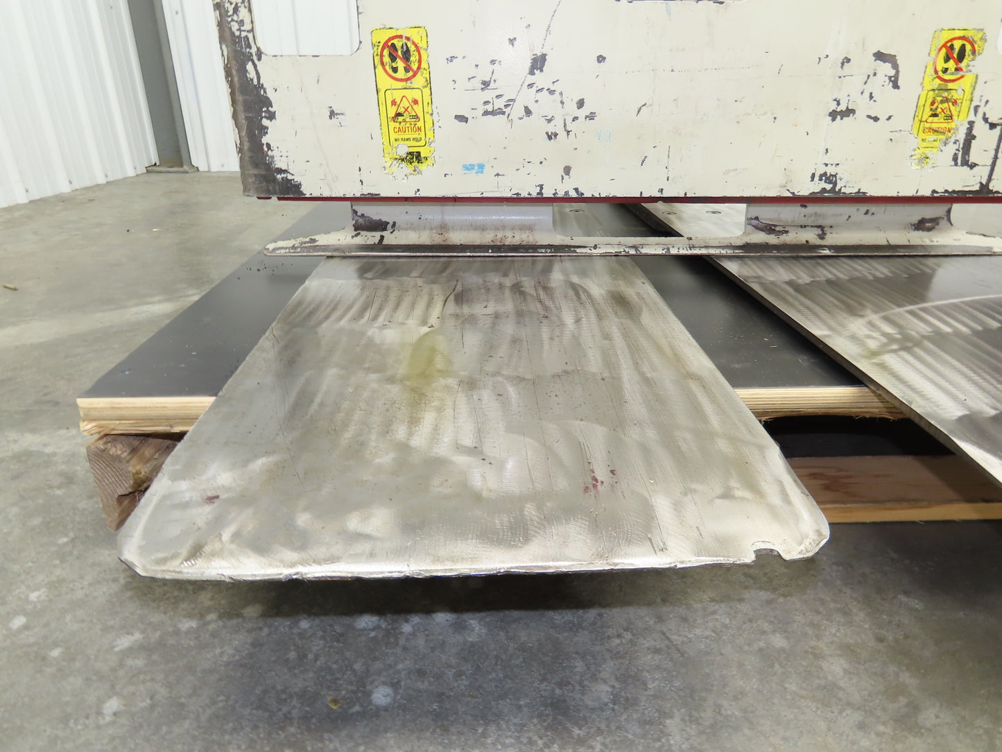 Cascade 35E-QPB-Q002 Forklift Push Pull Attachment 3500 LB Cap 48" Slip Sheet