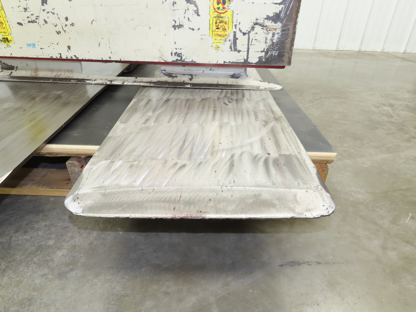 Cascade 35E-QPB-Q002 Forklift Push Pull Attachment 3500 LB Cap 48" Slip Sheet