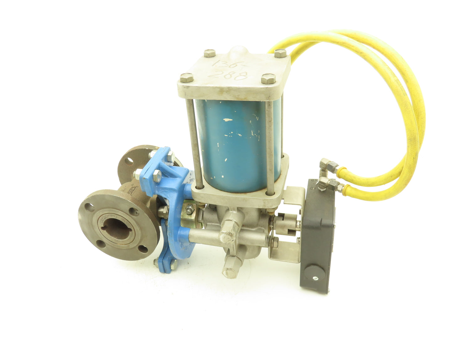 Jamesbury 2" 5150 312236TT Ball Valve w/Pneumatic Actuator ST-200B & Positioner