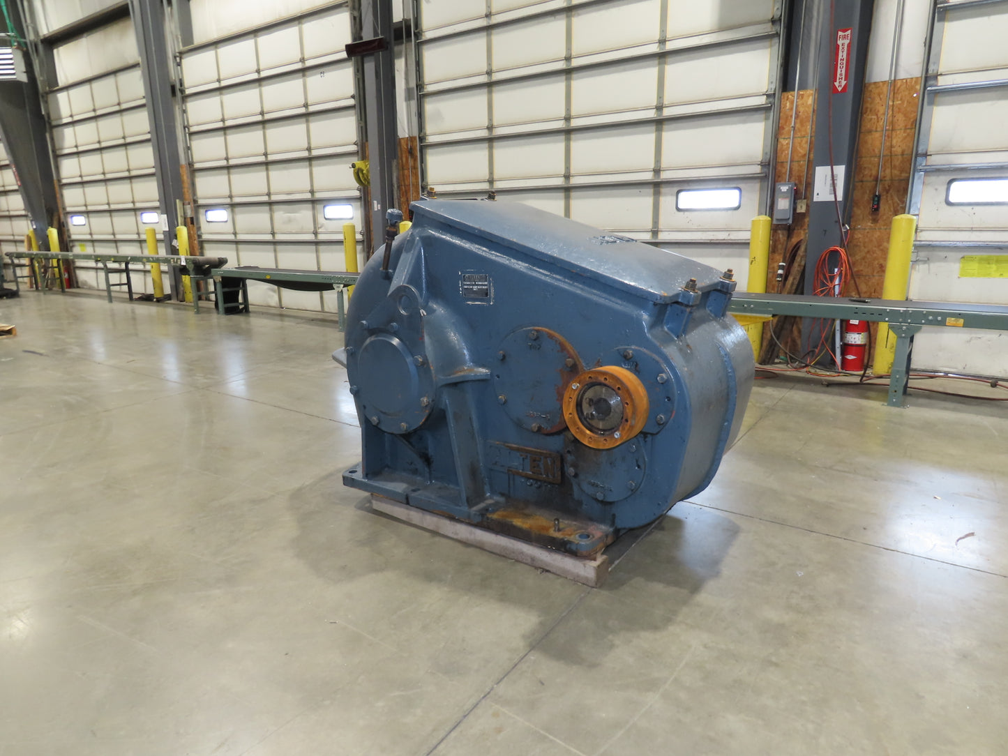 Alten TG-456A-1-56 Enclosed Gear Drive 150Hp 55.8 Ratio 21.5rpm Parallel Drive