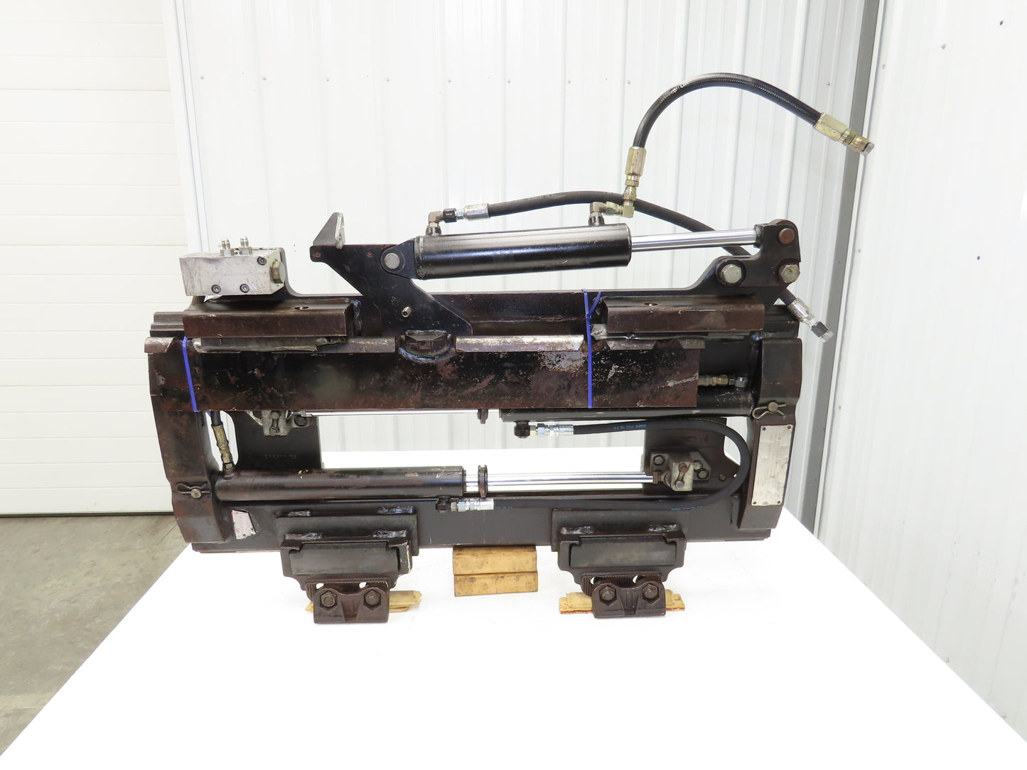 Cascade 55F-FPS-A037R1 Forklift Sideshifting Fork Positioner Assembly 5500 lbs