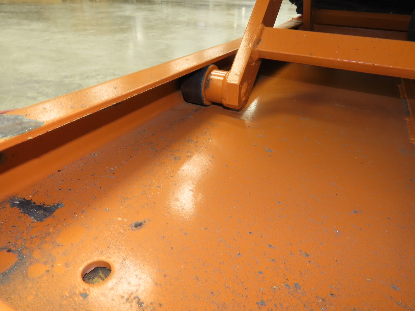 Airfloat Pneumatic Lift Tilt Table Tote Tipper 2000lbs 32° Degree 54x48" Top