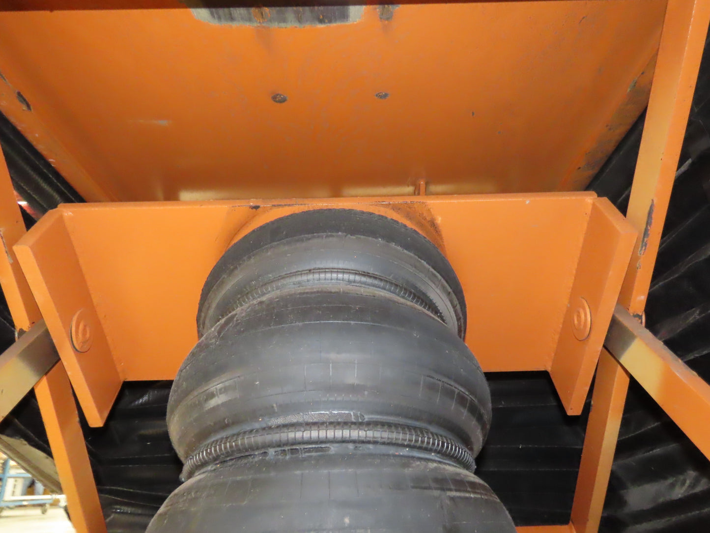 Airfloat Pneumatic Lift Tilt Table Tote Tipper 2000lbs 32° Degree 54x48" Top