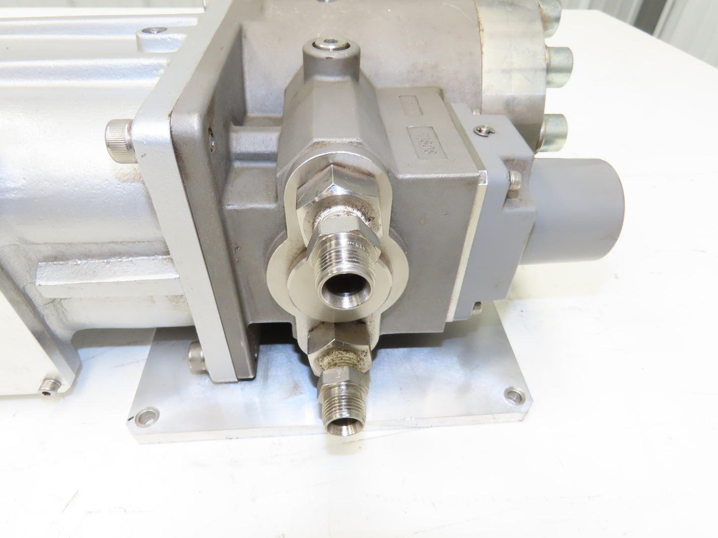 Oval Corp LHS1G020CH1100-120 Hi Shot Servo 1 Fuel Flow Meter 0.1-30 L/Hr 12MPa