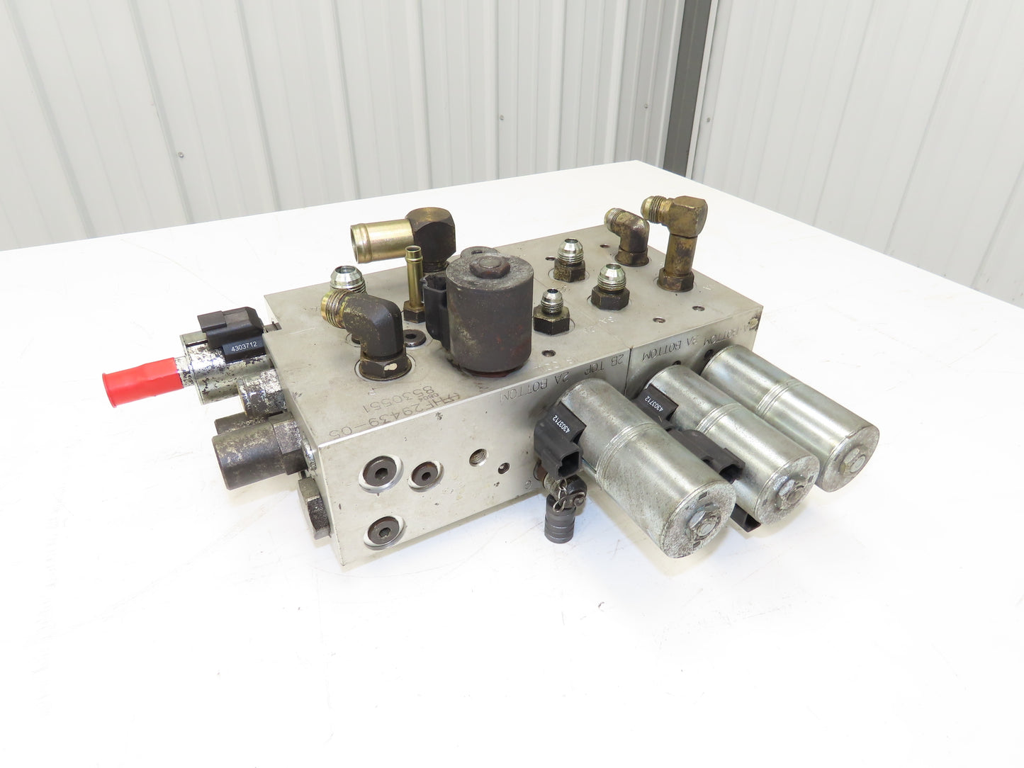 Hyster Hydraulic Manifold Block From E60Z-33 Forklift 8530551