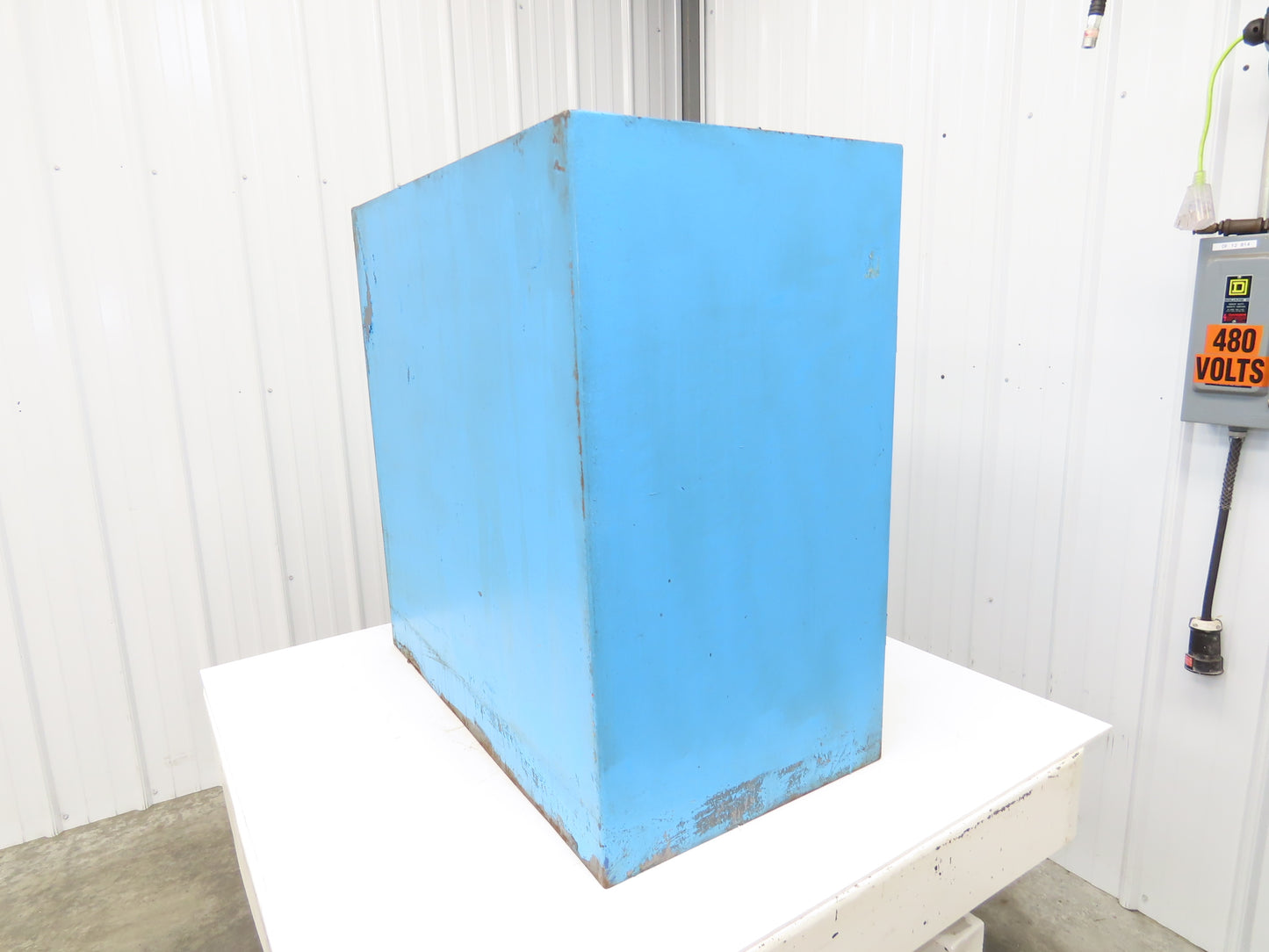 Strong Hold Extreme Duty 12 GA Counter-Height Cabinet 2 Shelf 36x20x36"