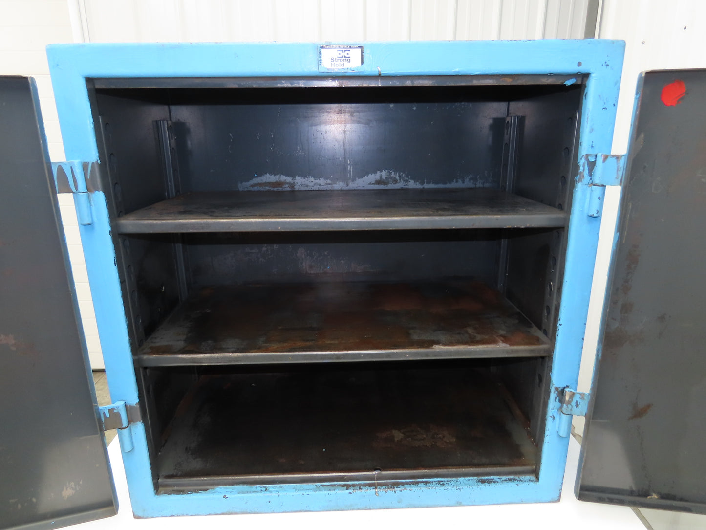 Strong Hold Extreme Duty 12 GA Counter-Height Cabinet 2 Shelf 36x20x36"