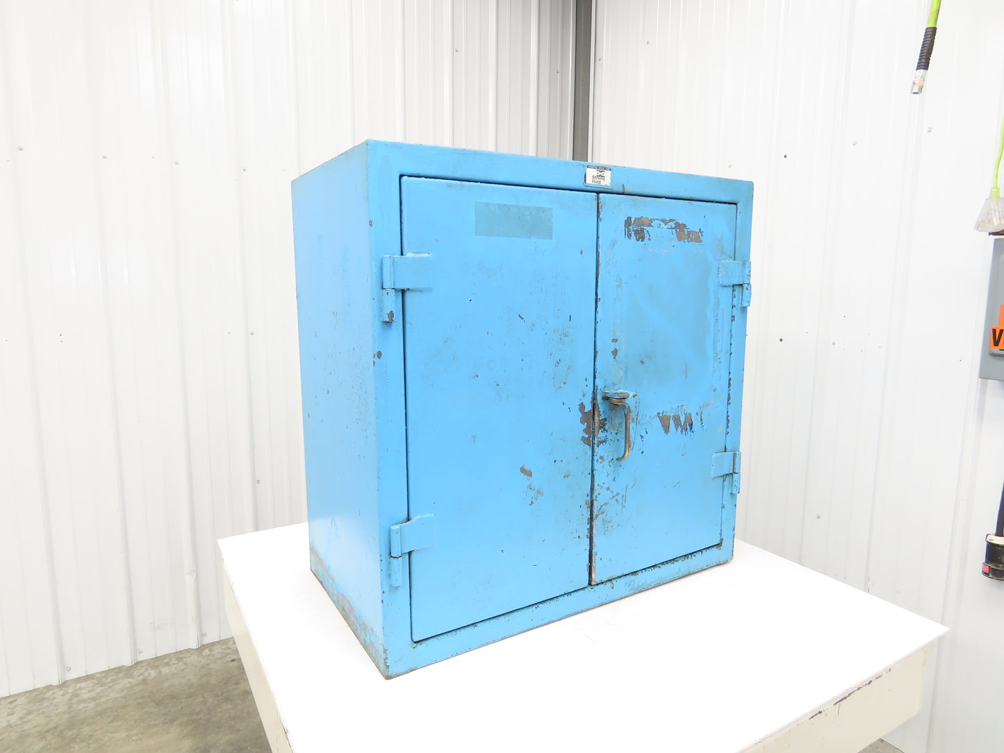 Strong Hold Extreme Duty 12 GA Counter-Height Cabinet 2 Shelf 36x20x36"