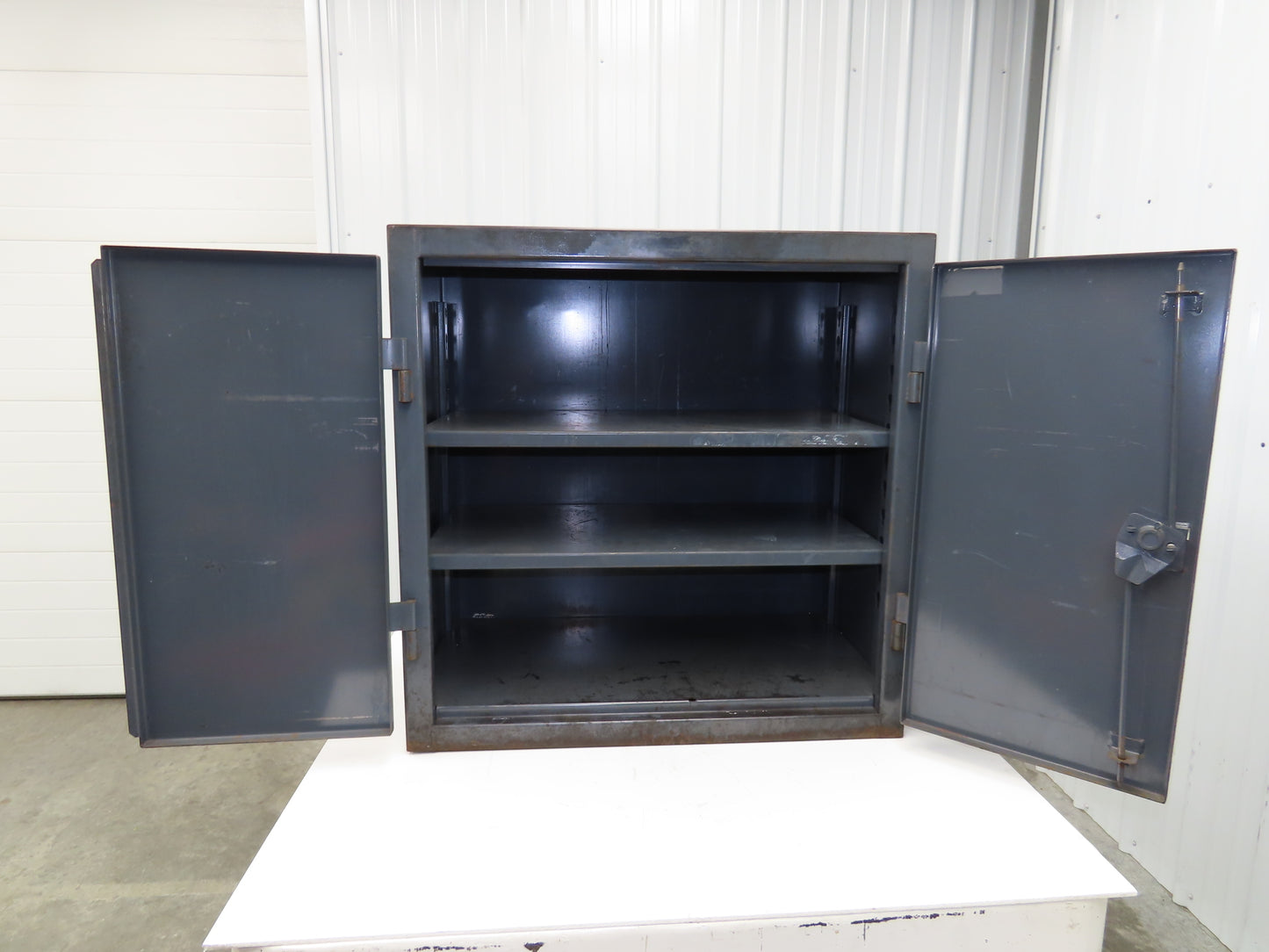 Strong Hold Extreme Duty 12 GA Counter-Height Cabinet 2 Shelf 36x20x36"