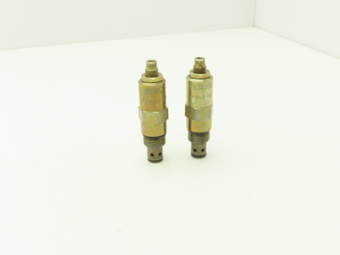 Vickers RV5-10-S-0-35/30 Screw-In Cartridge Relief Valve Lot of 2