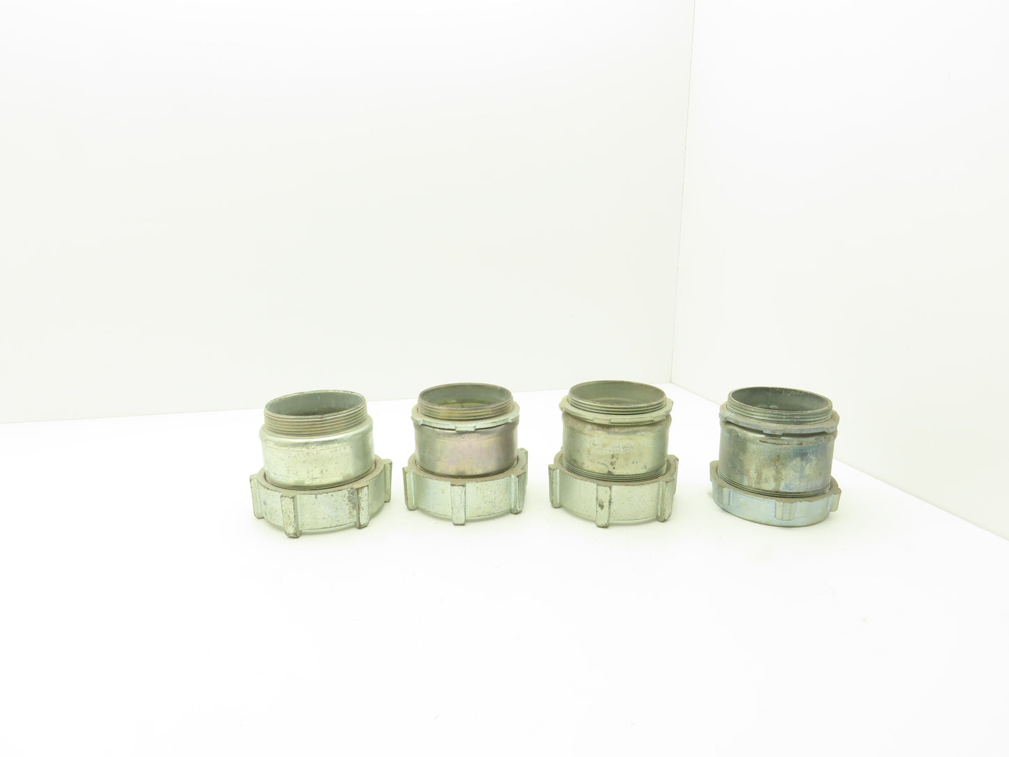 3 1/2" EMT Conduent Compression Connector Steel W Cast Iron Nut Lot of 4