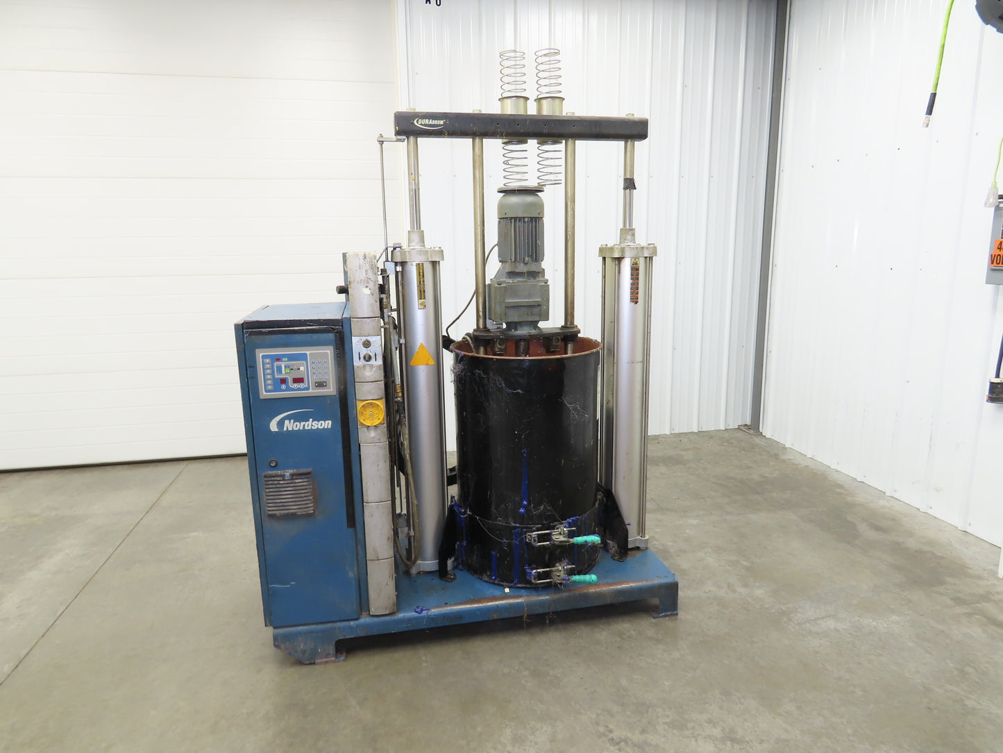 Nordson DD200 Piston Pump Bulk Melter 55 Gallon Drum Hot Melt 480V Parts Only