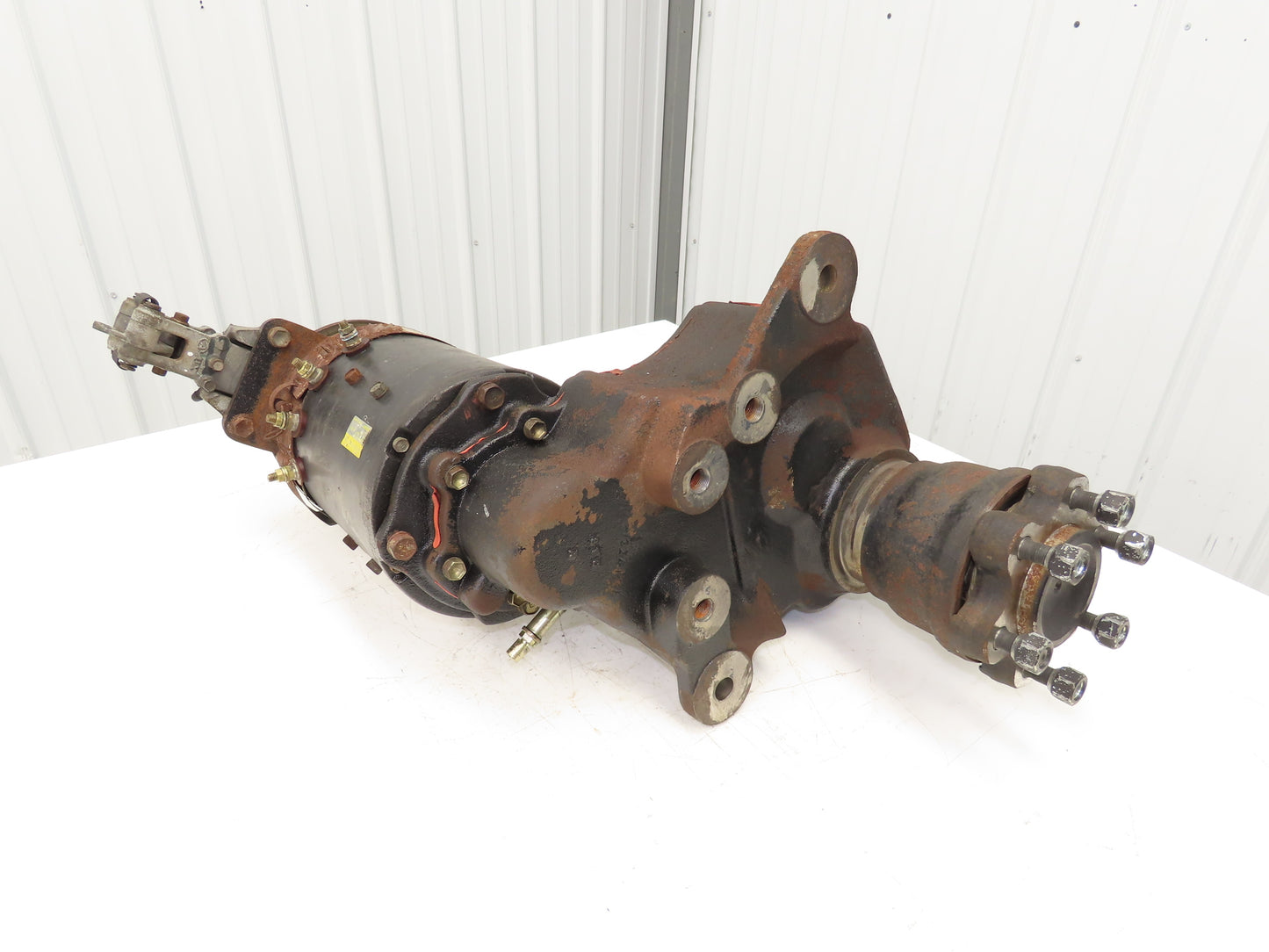 Toyota 14120-12181-71 Forklift Left Front Drive Axle & Motor 5-Lug Off 5FBE15